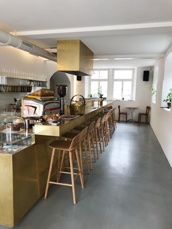 Bar10Zimmer Dornbirn Buitenkant foto